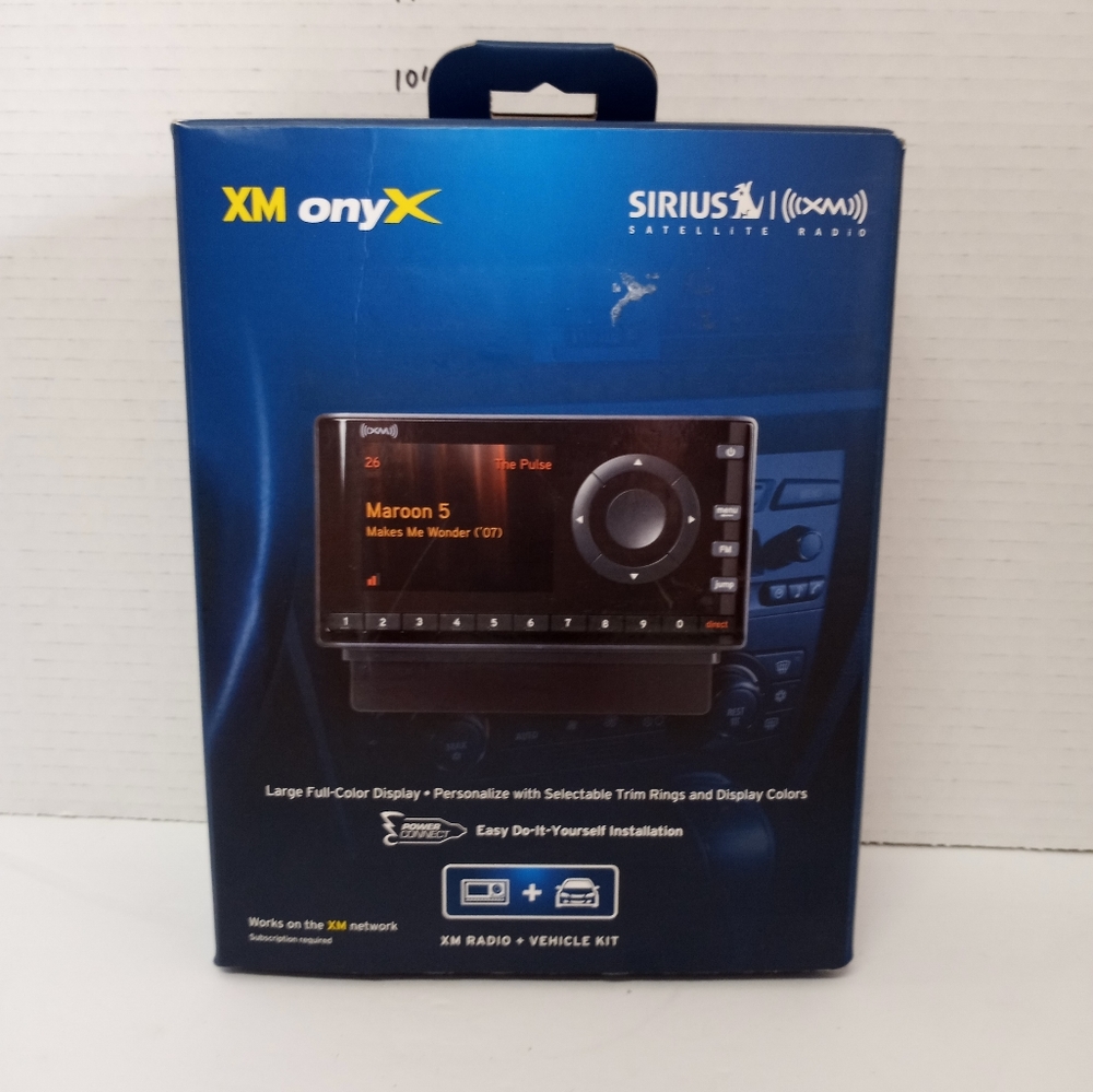 SiriusXM radio XM Onyx radio and vehicle kit